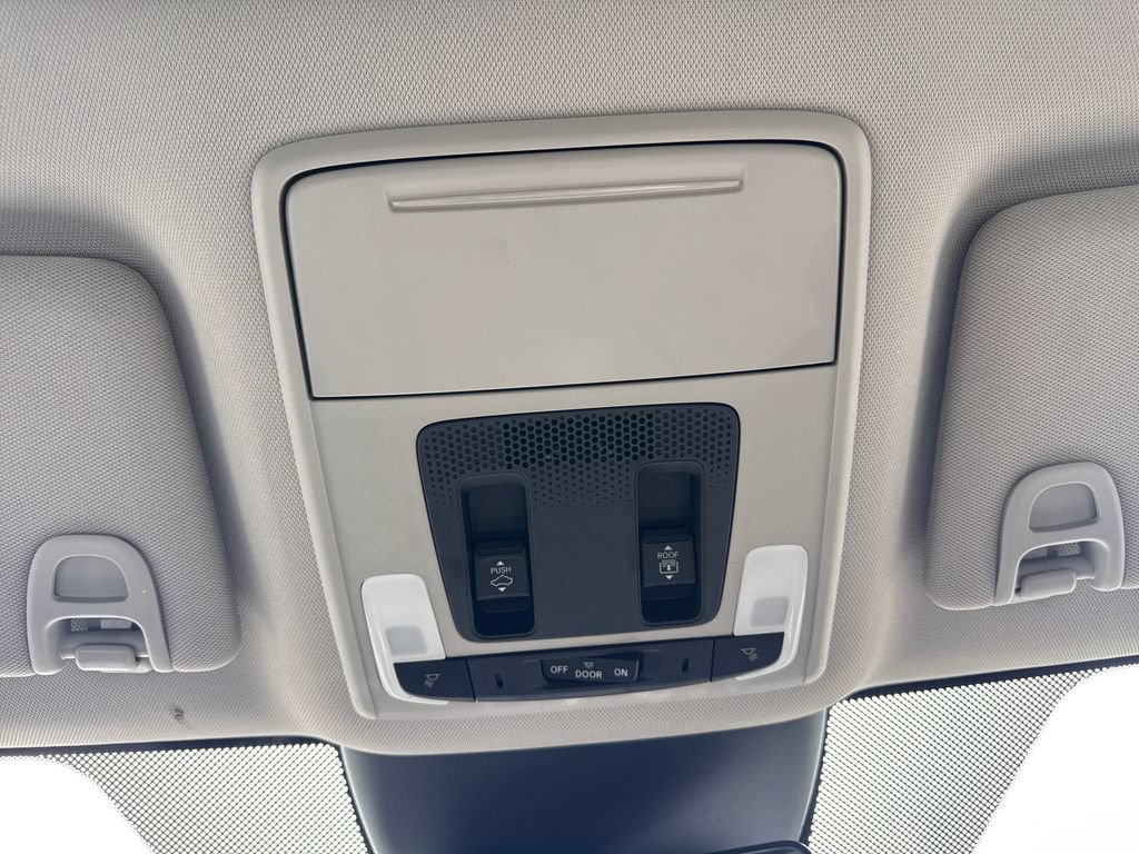 Certified 2024 Honda Pilot Touring image 28