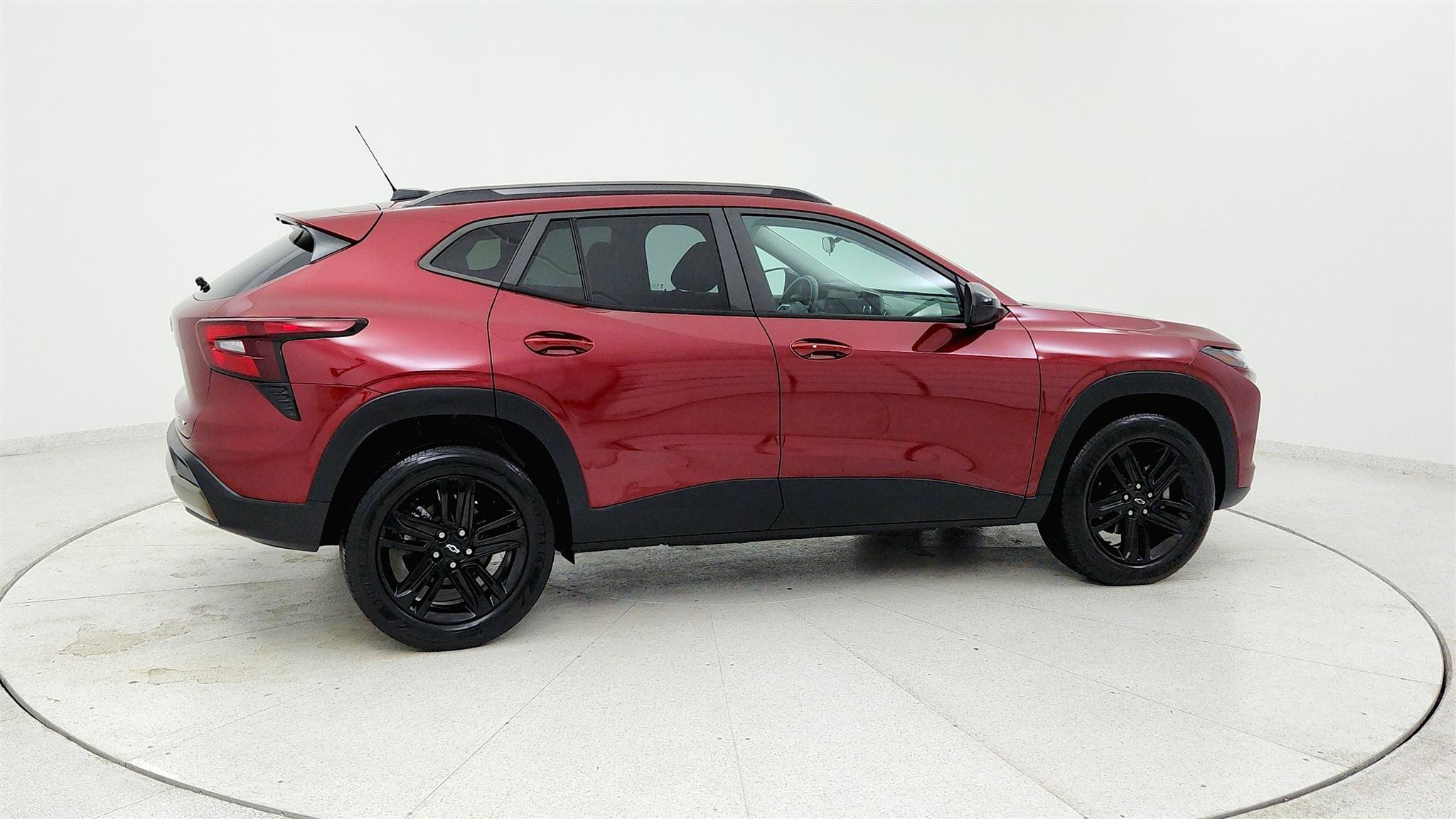 Used 2024 Chevrolet Trax ACTIV w/ Driver Confidence Package FWD image 6