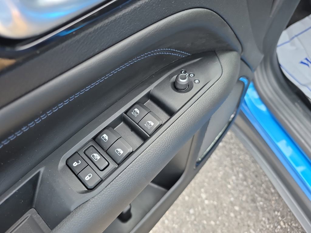 Used 2026 Jeep Compass Latitude image 19