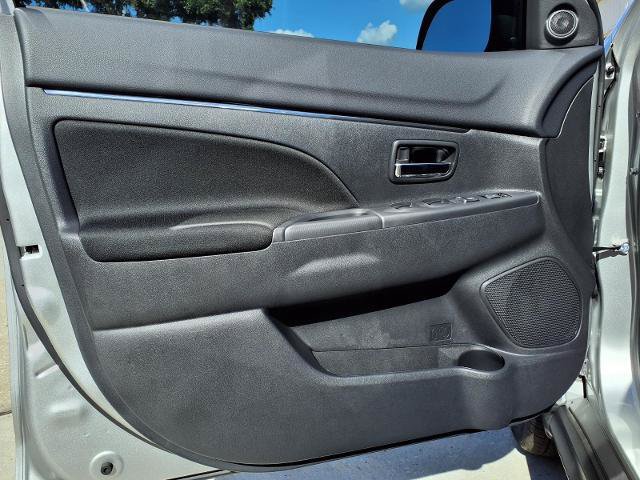 New 2027 Mitsubishi Outlander Sport LE FWD image 14