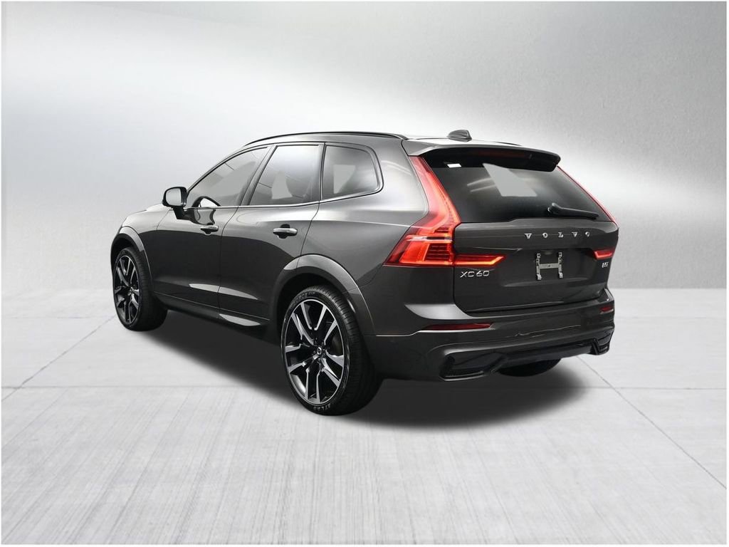 Used 2024 Volvo XC60 B5 Ultimate AWD/4WD image 3