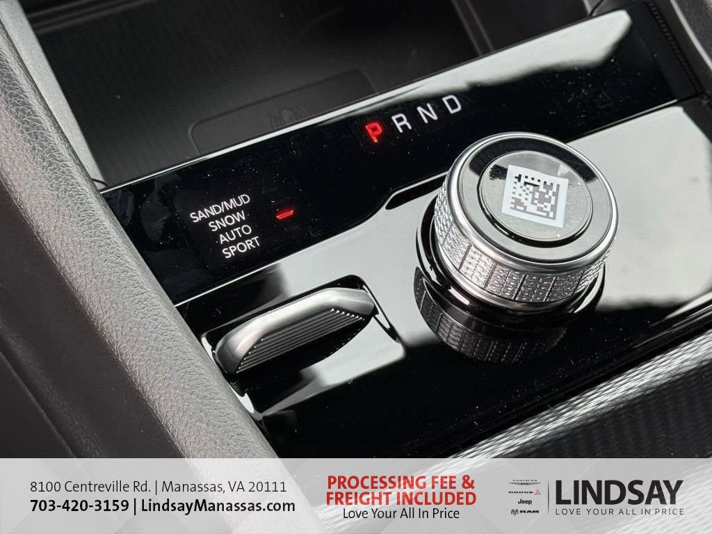 New 2025 Jeep Grand Cherokee L Limited w/ Luxury Tech Group II image 32