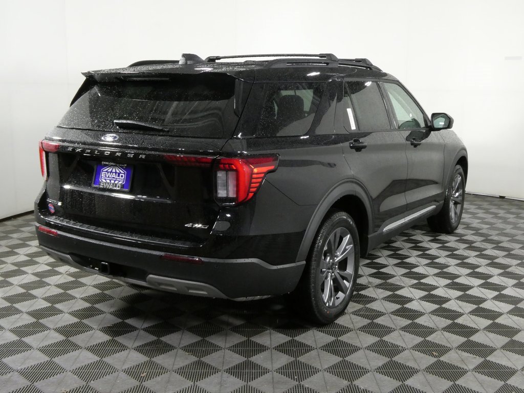 New 2025 Ford Explorer Active w/ Active Comfort Package image 3