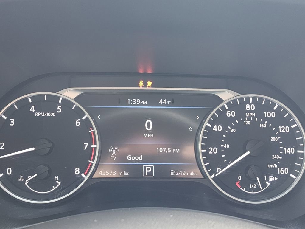 Used 2023 Nissan Sentra SR w/ SR Premium Package image 18