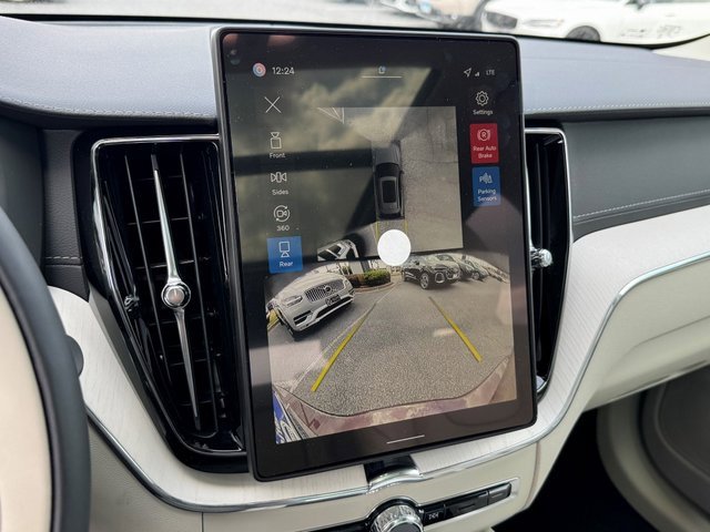 New 2026 Volvo XC60 T8 Ultra w/ Climate Package image 23