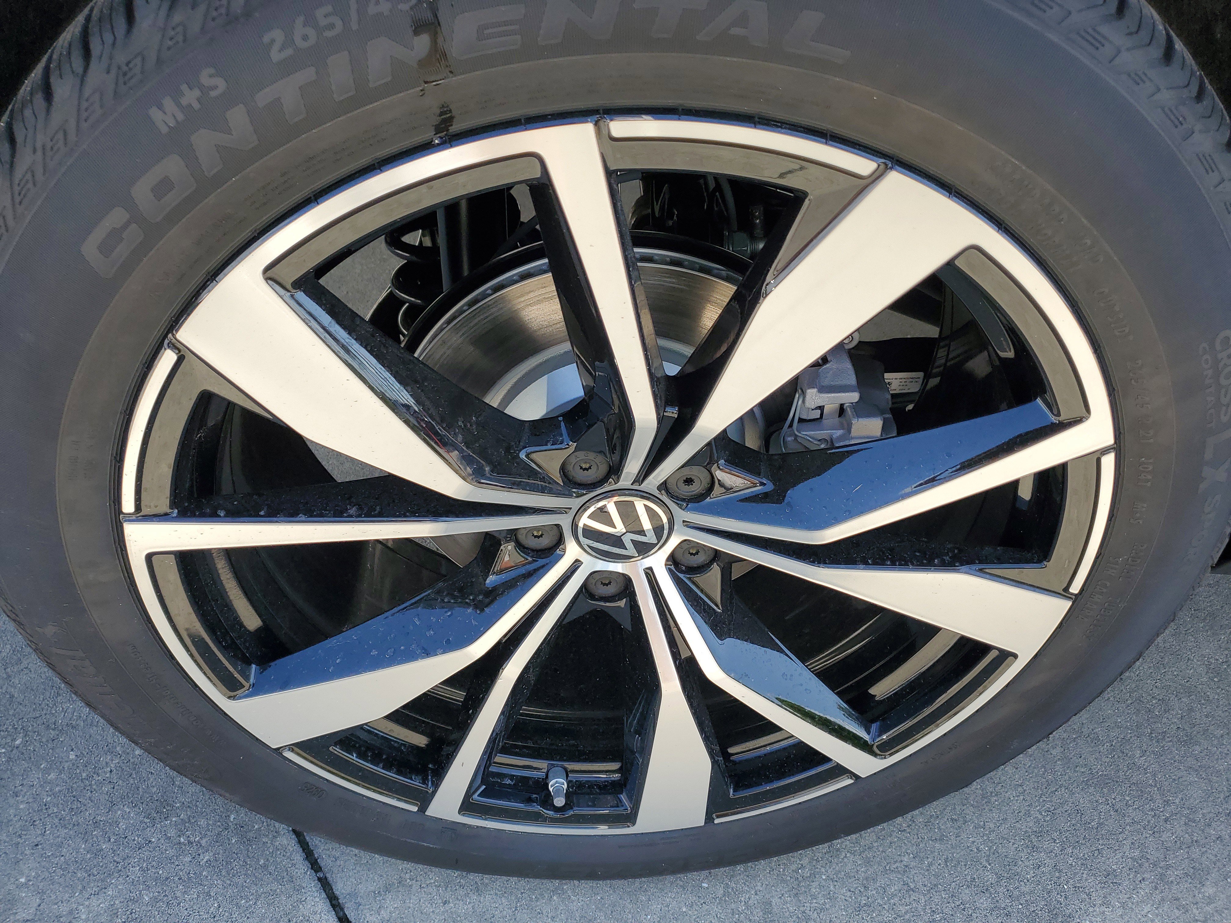 New 2025 Volkswagen Atlas SEL Premium R-Line image 5