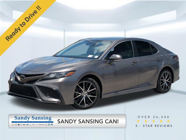 Used 2024 Toyota Camry SE w/ Cold Weather Package