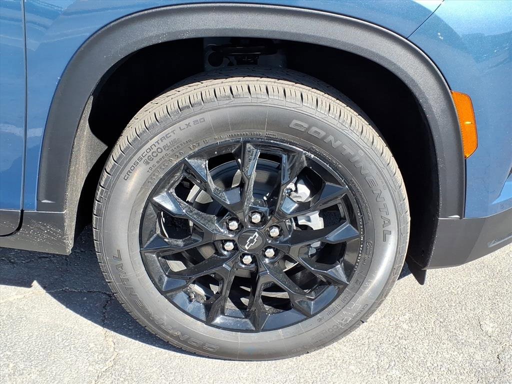 New 2026 Chevrolet Traverse LT w/ Midnight/Sport Edition image 4