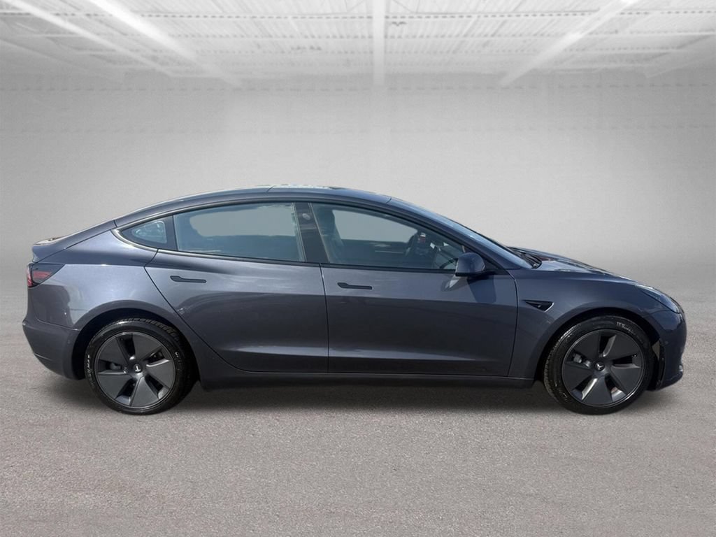 Used 2022 Tesla Model 3 Long Range AWD/4WD image 2