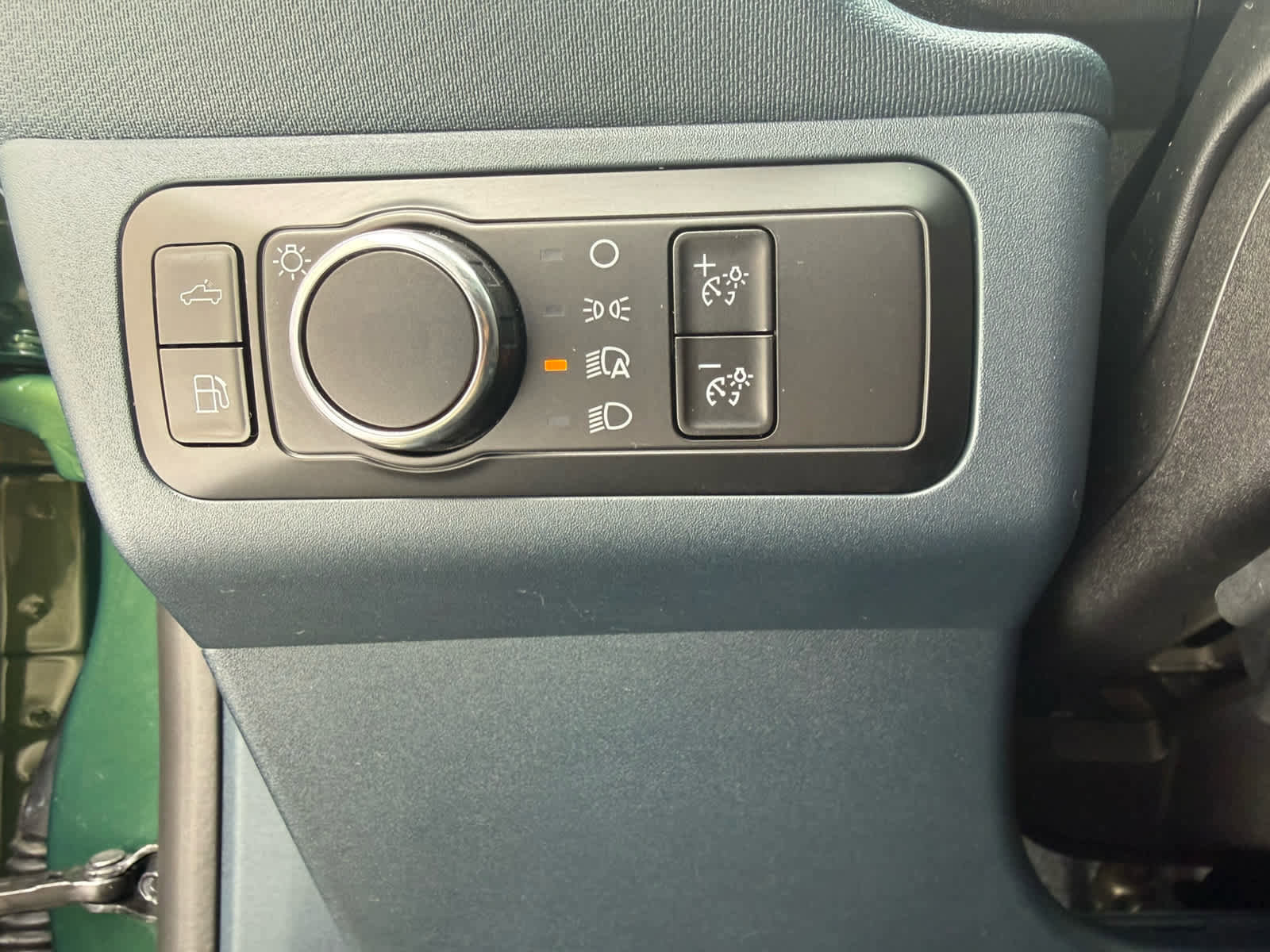 Certified 2025 Ford Maverick XL image 12