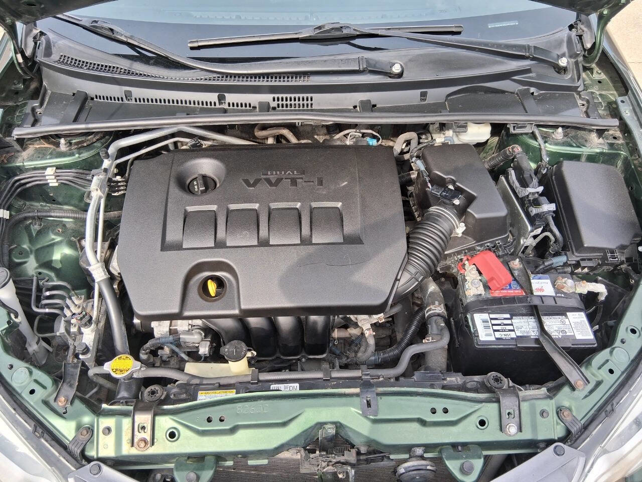 Used 2015 Toyota Corolla LE w/ Body Protection Package #1 FWD image 34