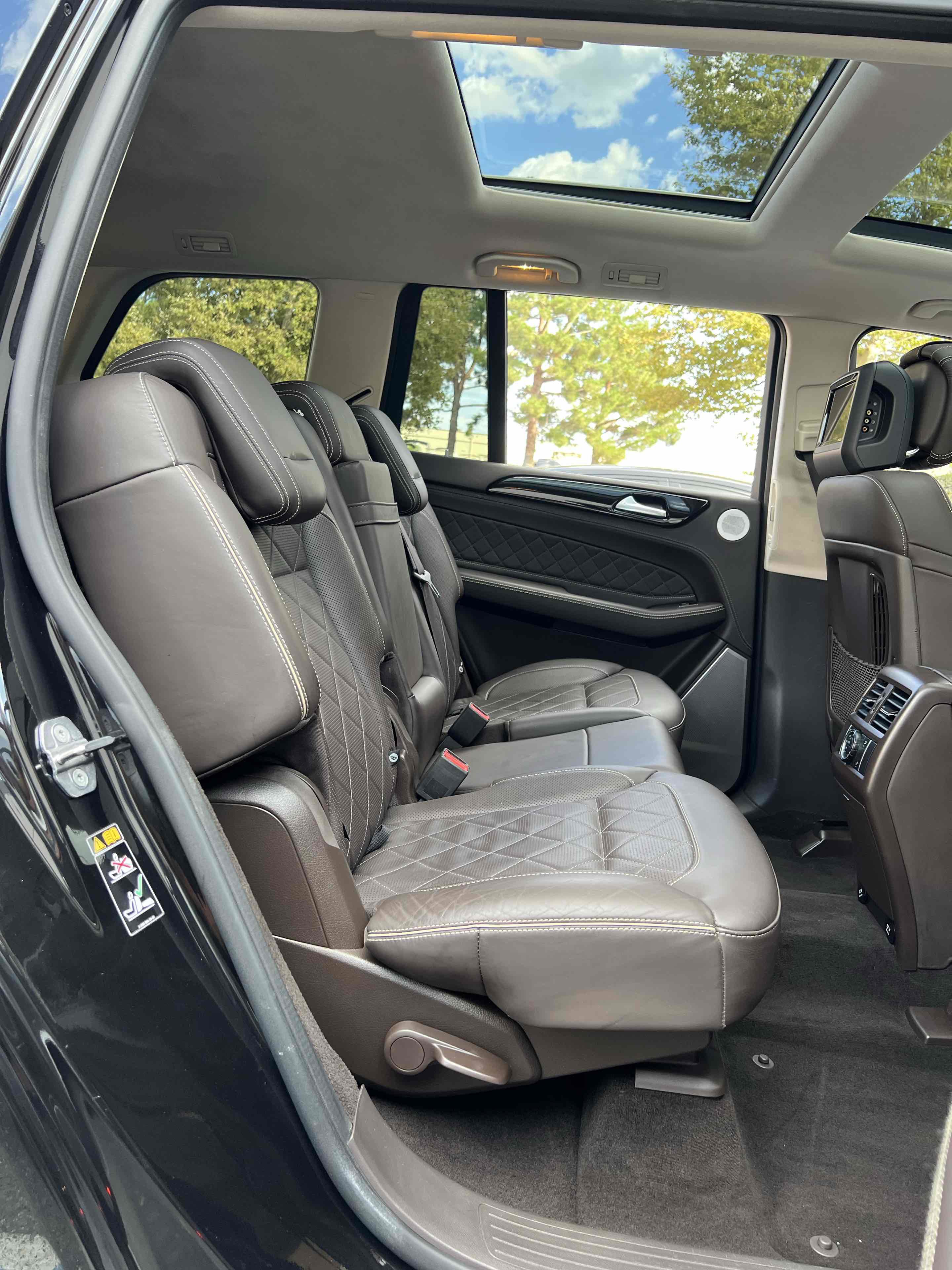 Used 2019 Mercedes-Benz GLS 450 4MATIC image 35