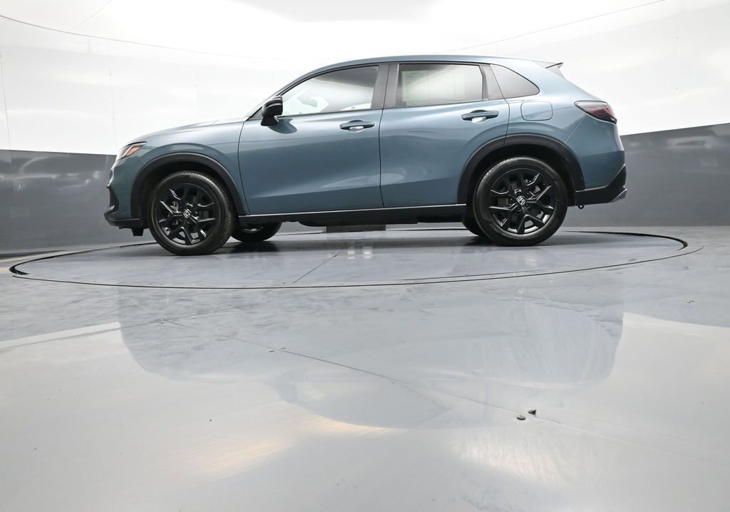 Certified 2025 Honda HR-V Sport image 31