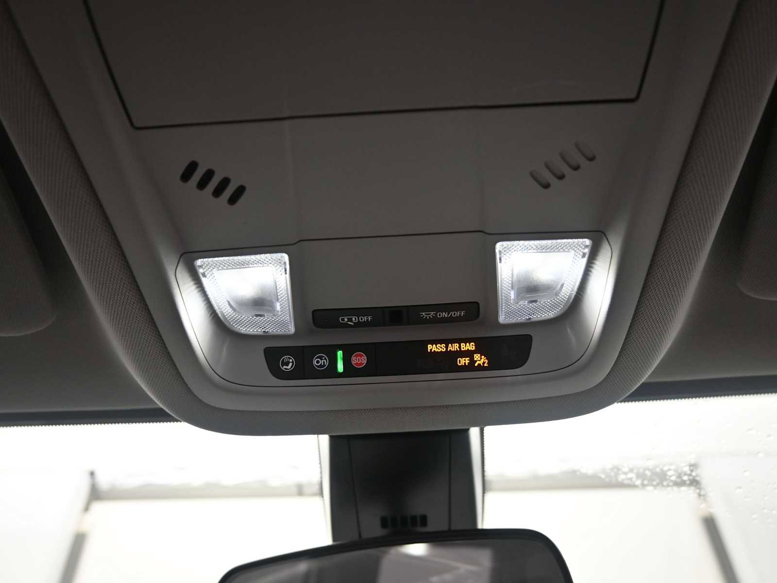 Used 2023 GMC Acadia SLE image 21