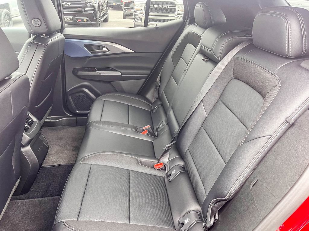 New 2026 Chevrolet Equinox EV LT image 17