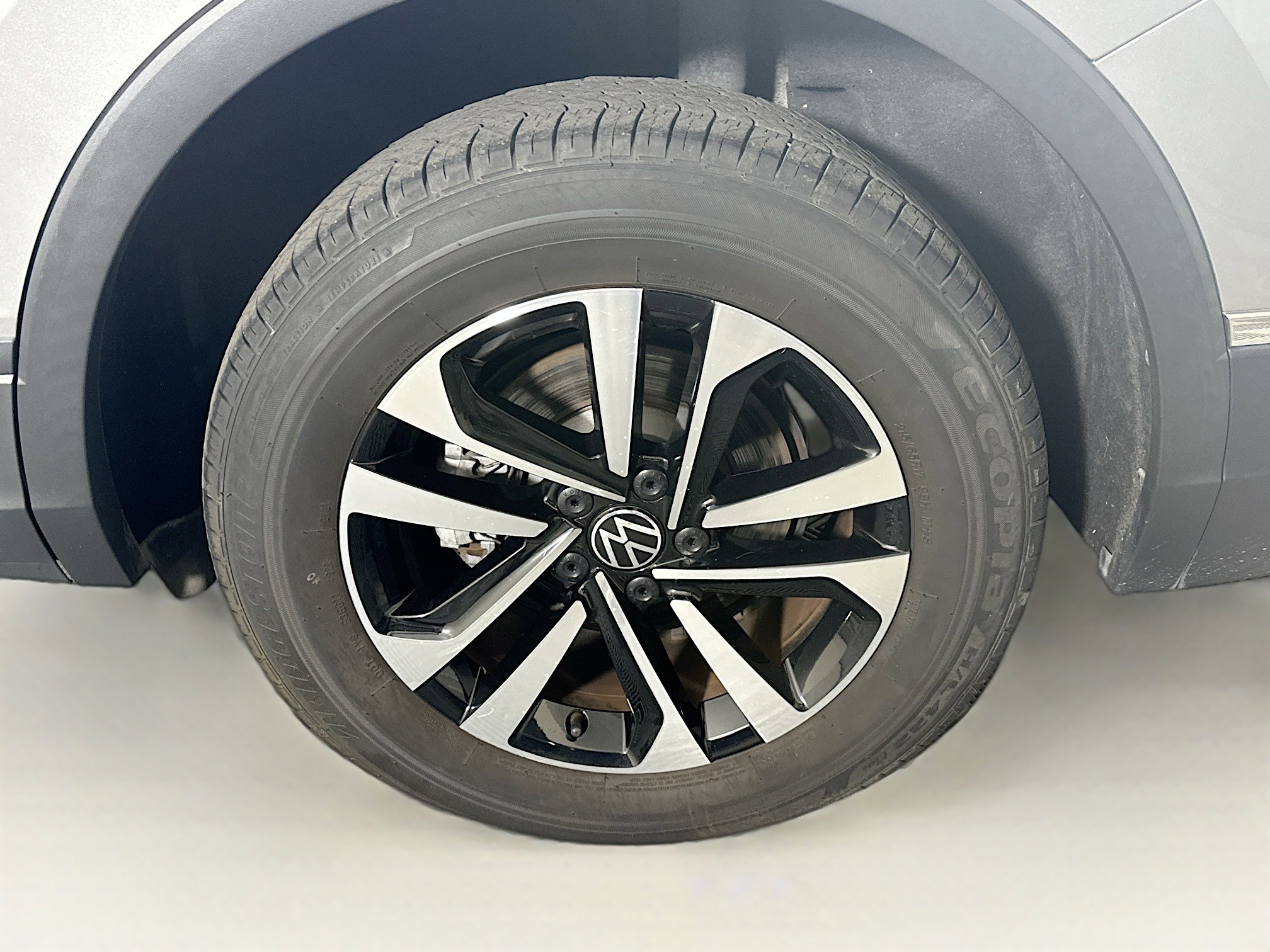 Used 2023 Volkswagen Tiguan S image 11