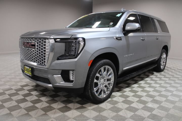 Used 2024 GMC Yukon XL Denali AWD/4WD image 8