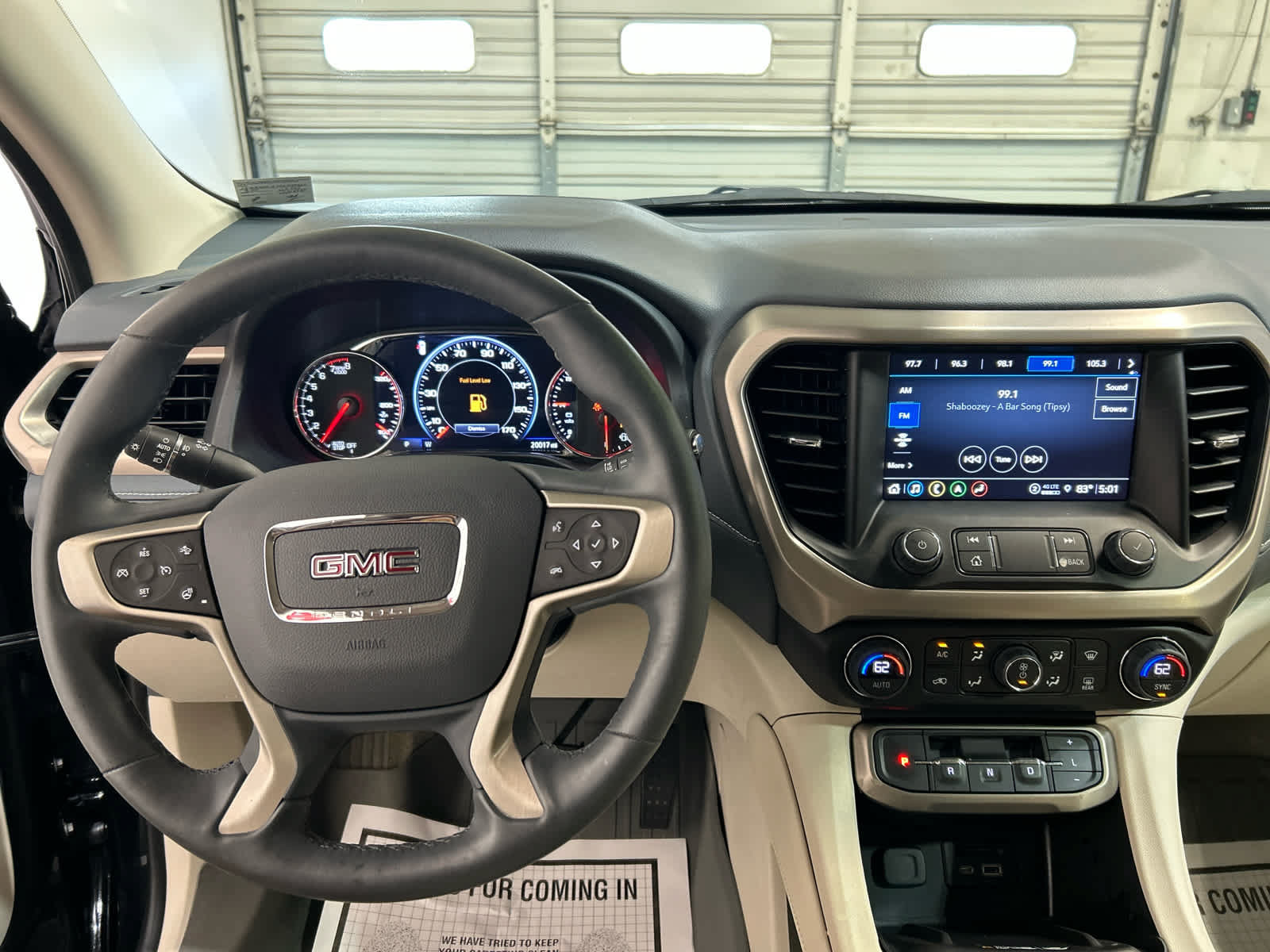 Used 2023 GMC Acadia Denali w/ Black Diamond Edition AWD/4WD image 8
