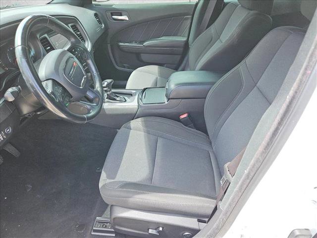 Used 2019 Dodge Charger SXT w/ Blacktop Package image 14