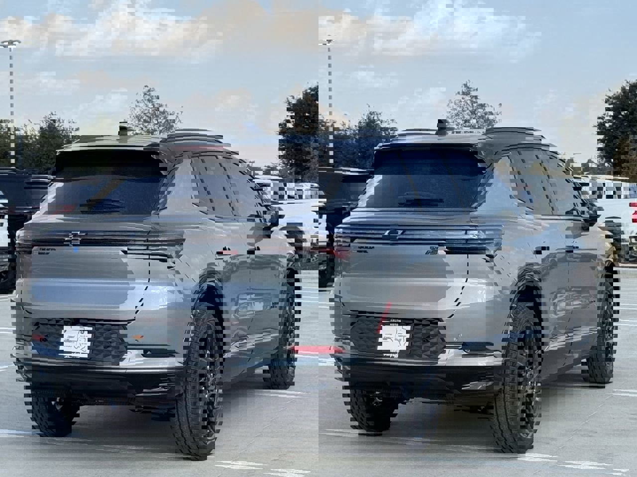 New 2026 Chevrolet Equinox EV RS image 4