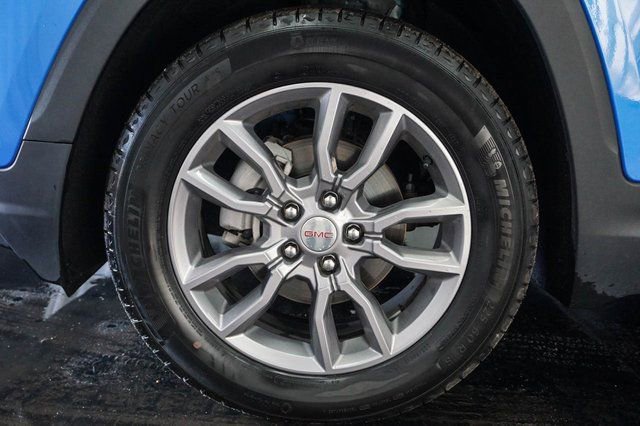 Used 2024 GMC Terrain SLT image 4