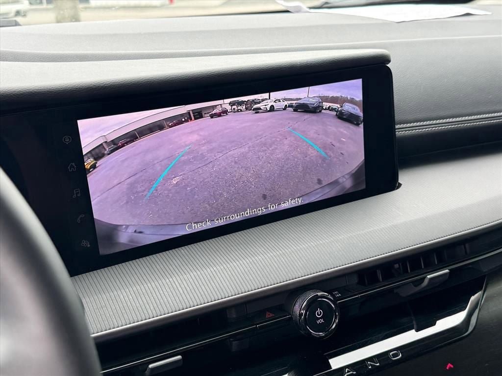 Used 2025 Nissan Murano SV FWD image 28
