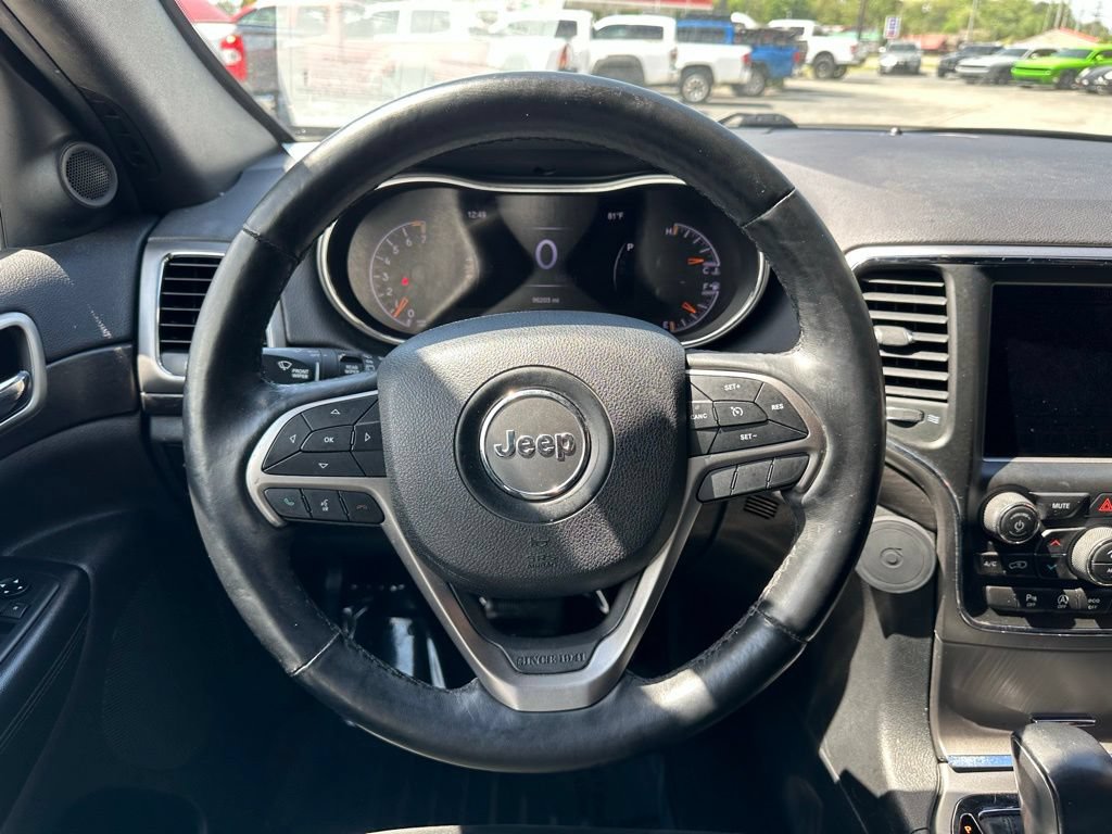 Used 2018 Jeep Grand Cherokee Altitude RWD image 23
