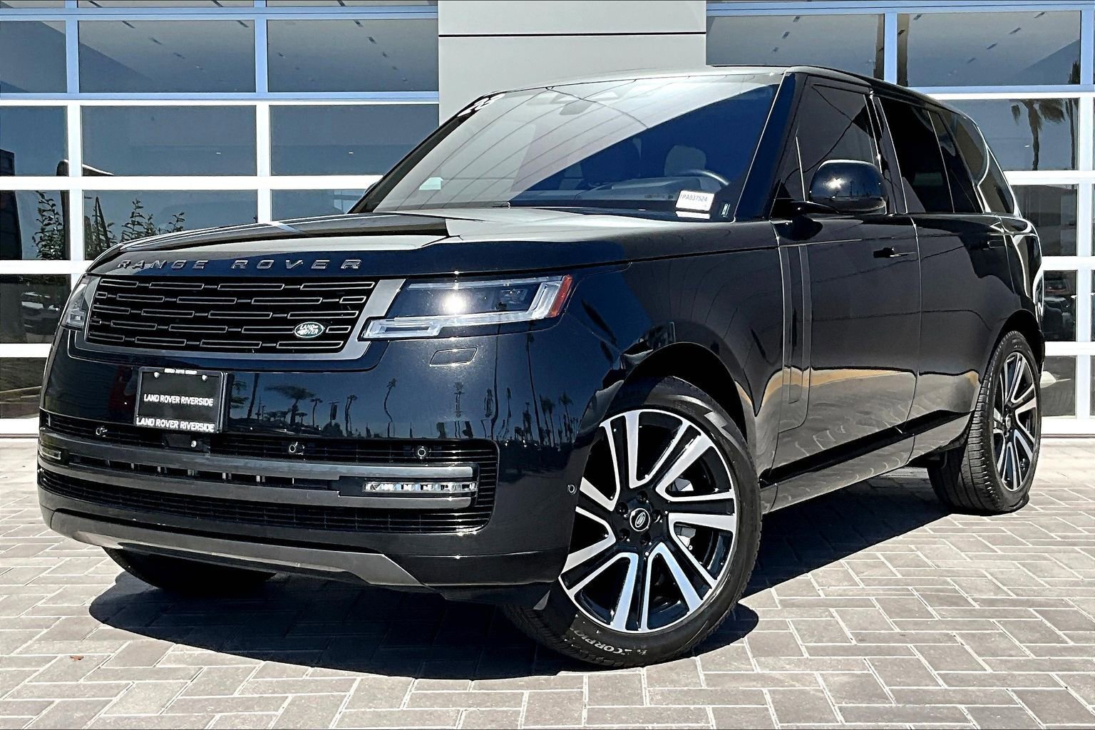 Certified 2023 Land Rover Range Rover SE AWD/4WD image 1