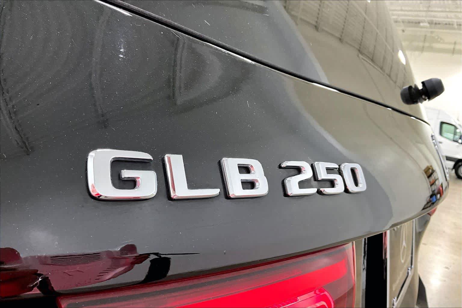 Certified 2023 Mercedes-Benz GLB 250 image 10