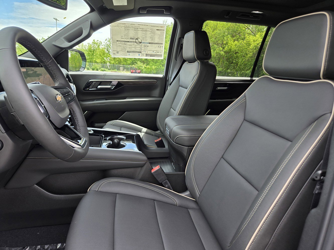 New 2026 Chevrolet Tahoe Premier w/ Sun And Tow Package AWD/4WD image 15