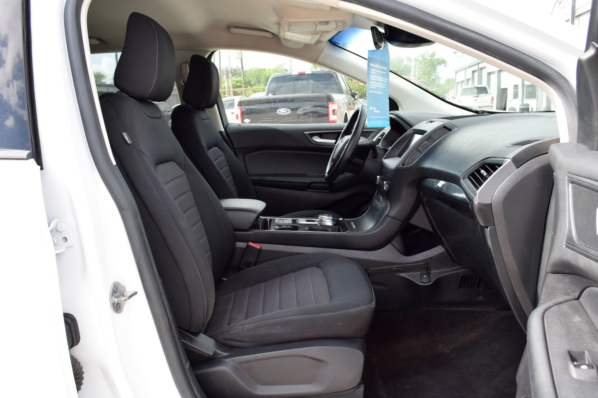 Certified 2020 Ford Edge SE image 22