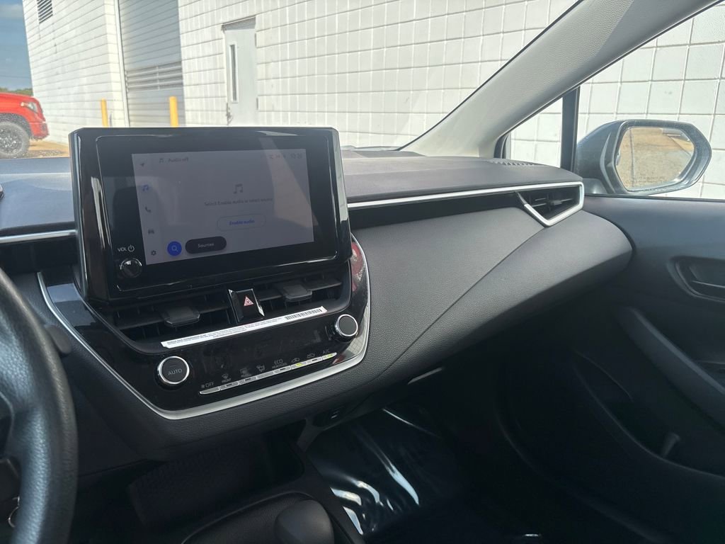 Used 2024 Toyota Corolla LE image 13