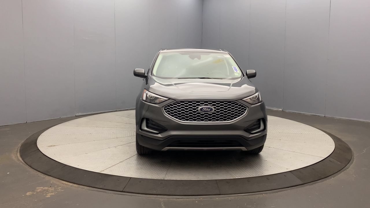 Used 2024 Ford Edge SEL AWD/4WD image 8