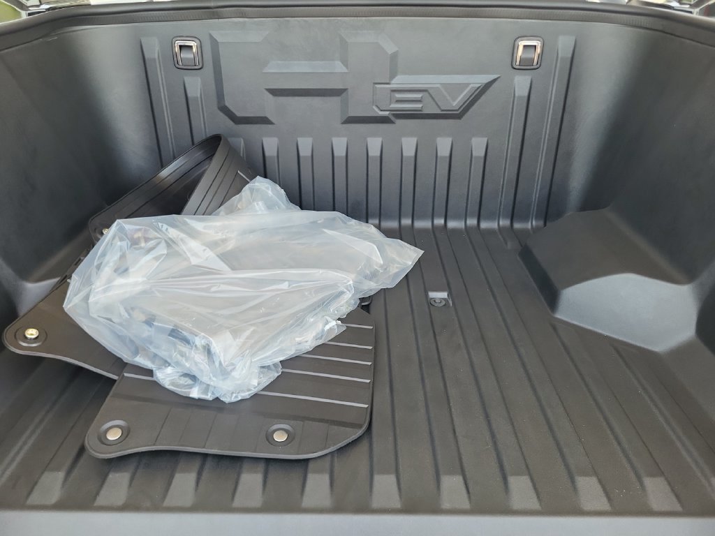 New 2026 GMC Hummer EV 4x4 Crew Cab image 24