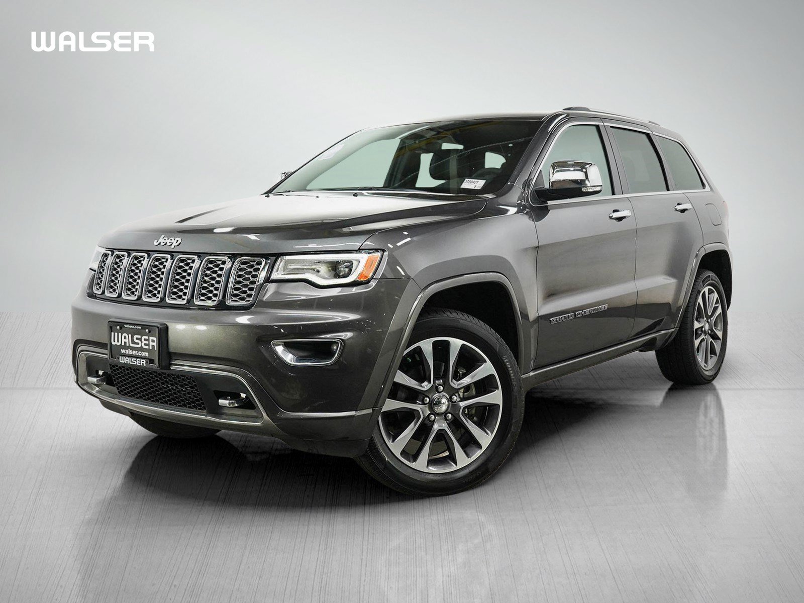 Used 2017 Jeep Grand Cherokee Overland AWD/4WD image 1