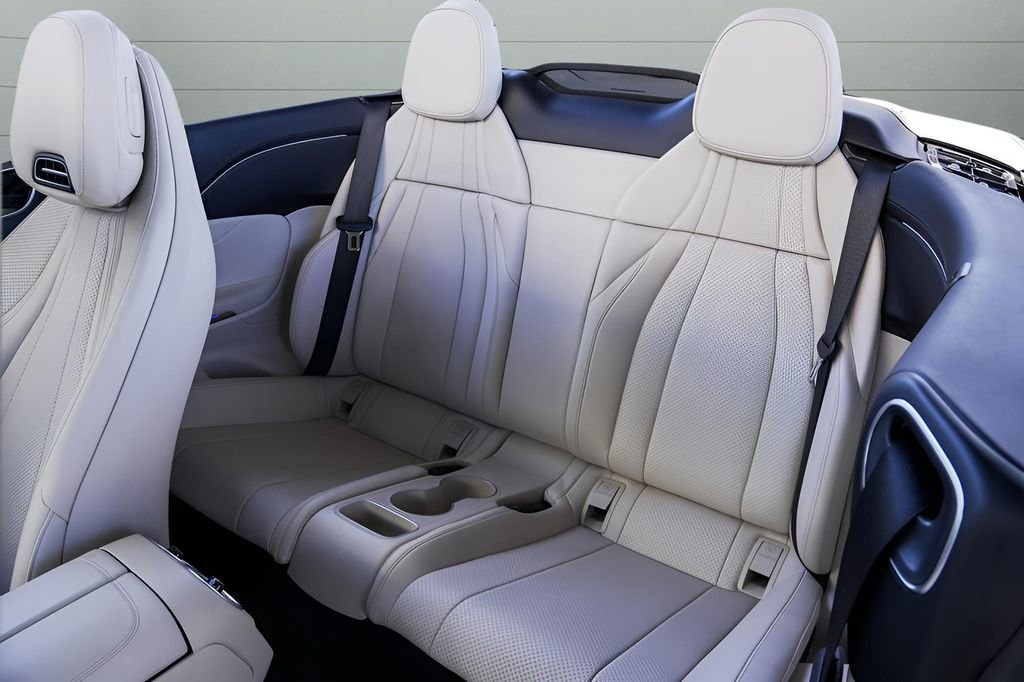 Used 2024 Mercedes-Benz CLE 300 4MATIC Cabriolet image 66