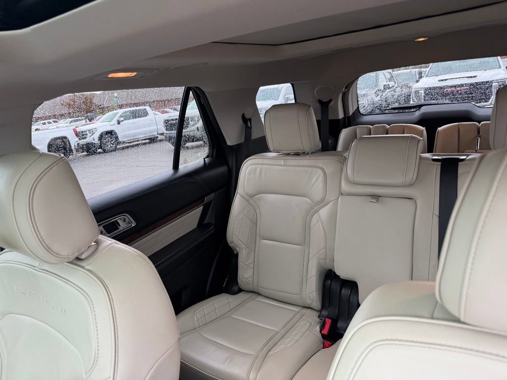 Used 2016 Ford Explorer Platinum AWD/4WD image 28