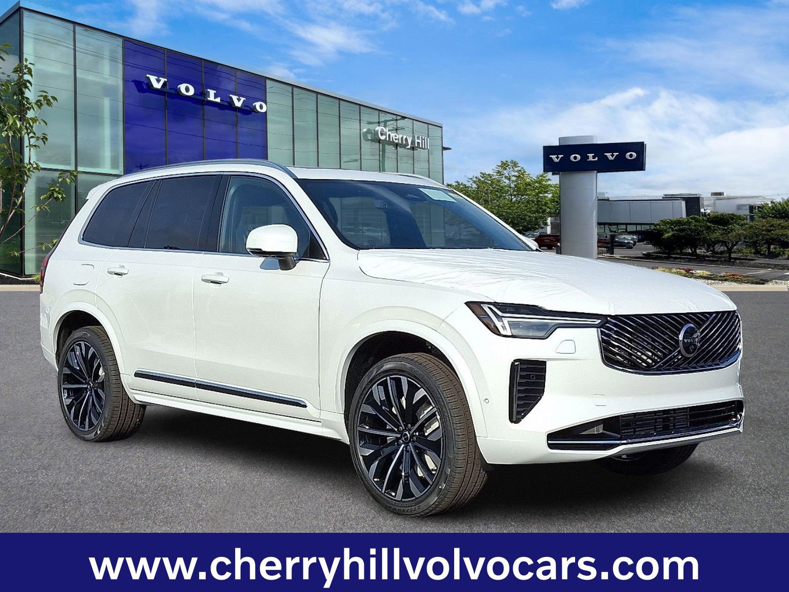 New 2026 Volvo XC90 T8 Plus w/ Protection Package Premier image 1