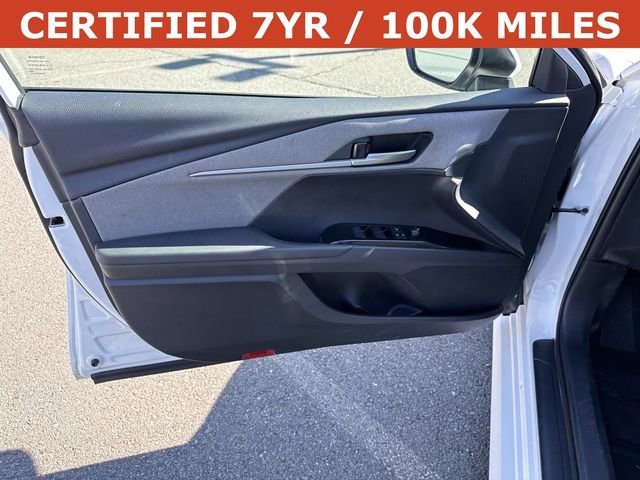 Used 2025 Toyota Camry LE FWD image 13