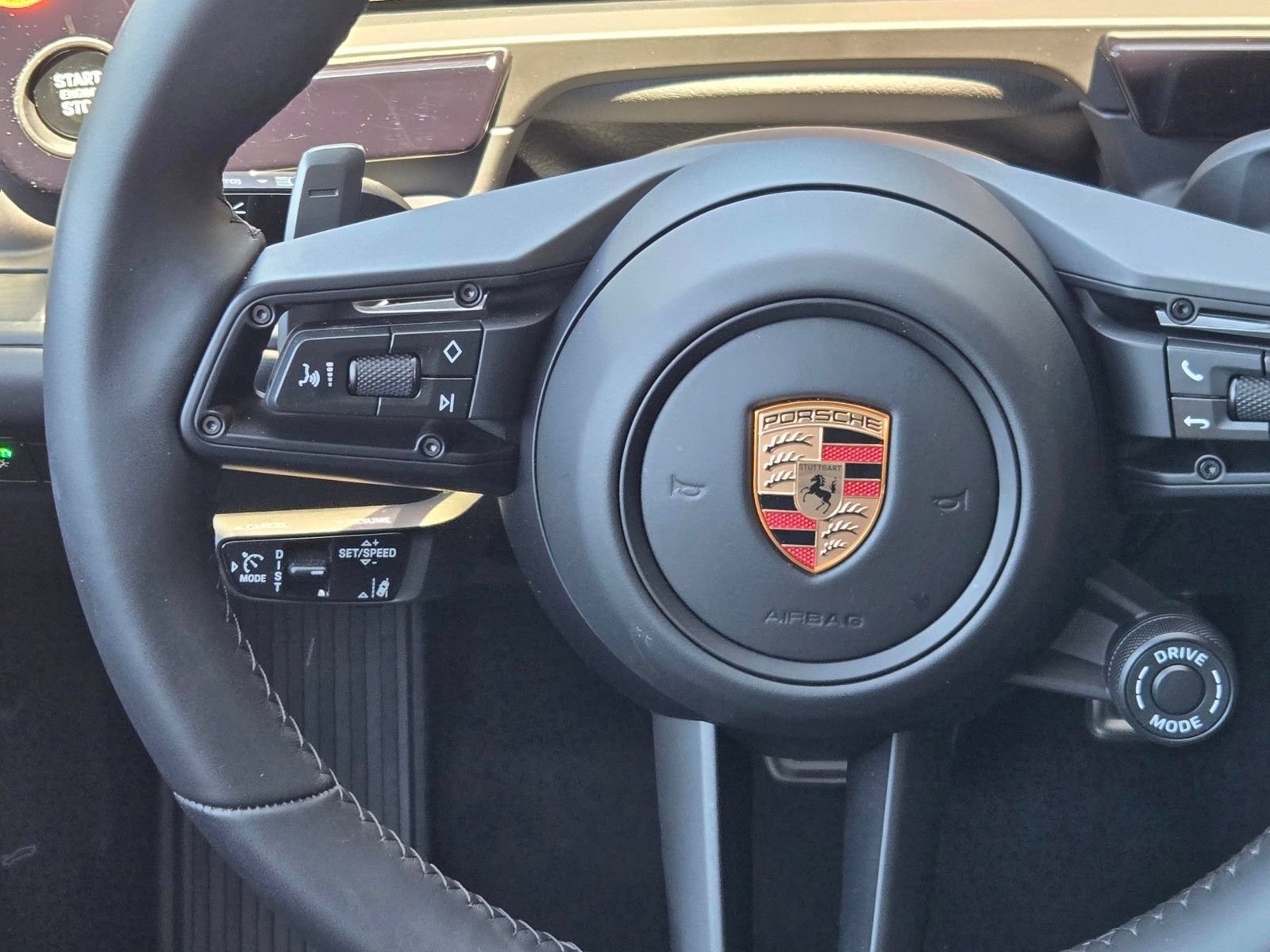 Certified 2026 Porsche Cayenne GTS AWD/4WD image 17