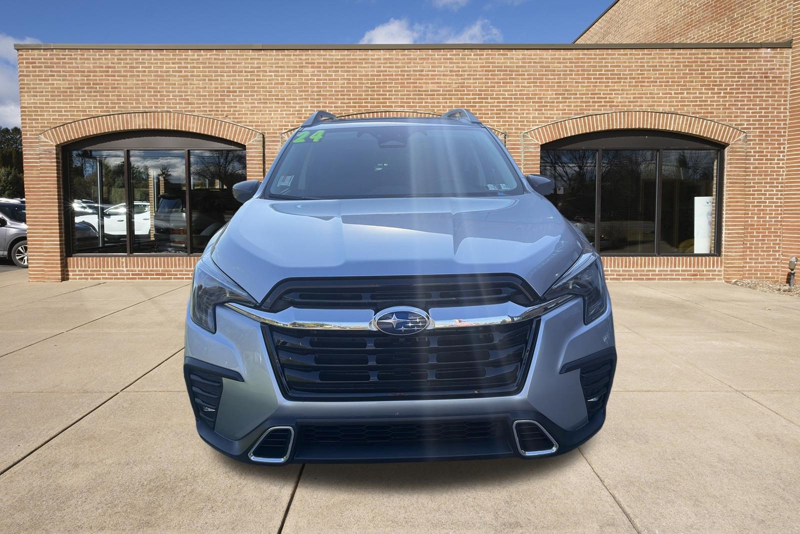 Used 2024 Subaru Ascent Touring AWD/4WD image 9