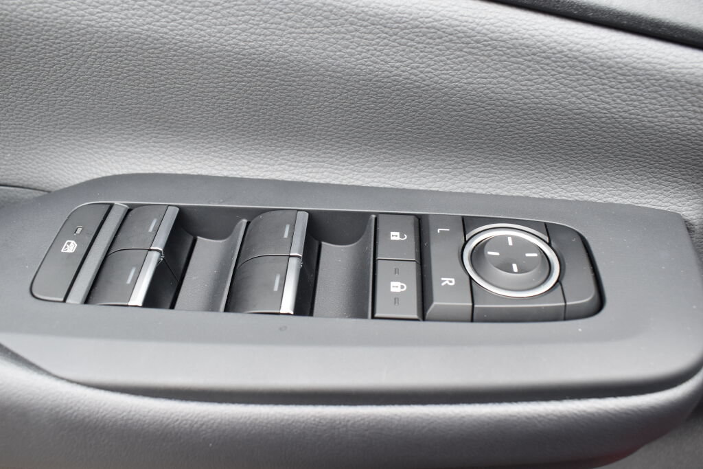 Certified 2026 Toyota Prius XLE FWD image 16