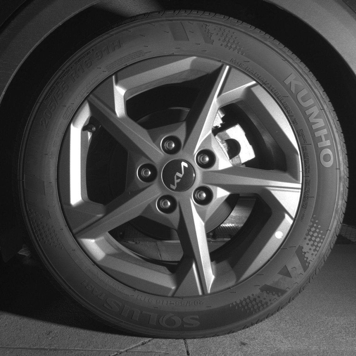 Used 2025 Kia K4 LXS image 14