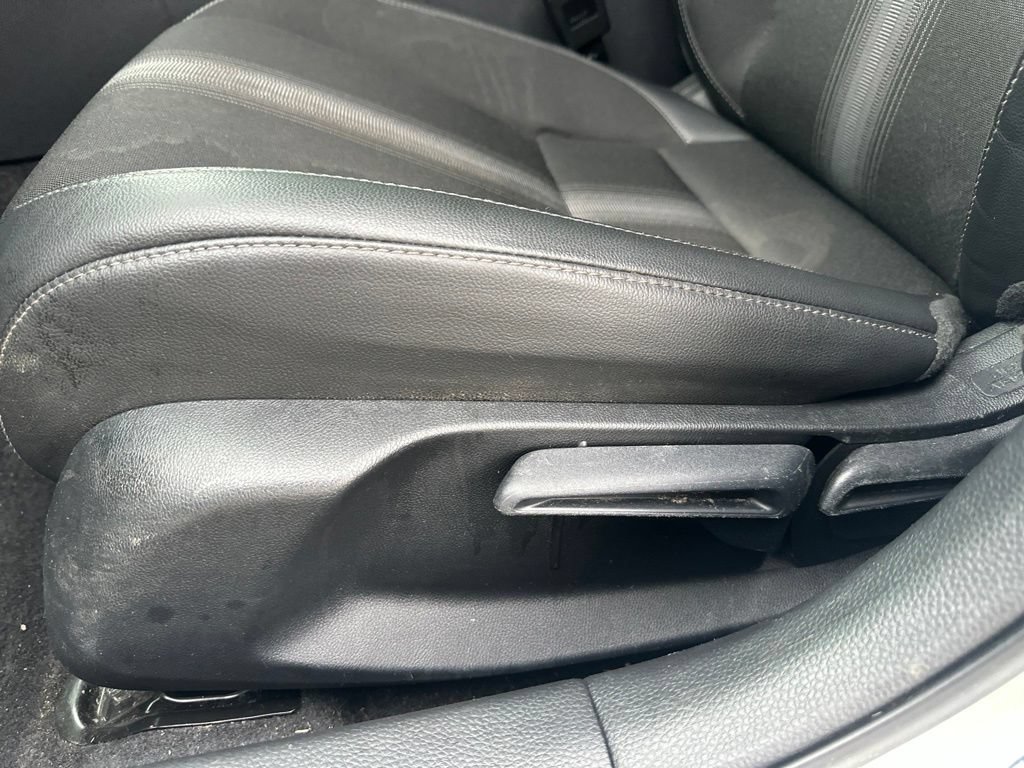 Used 2025 Honda Civic Sport image 16