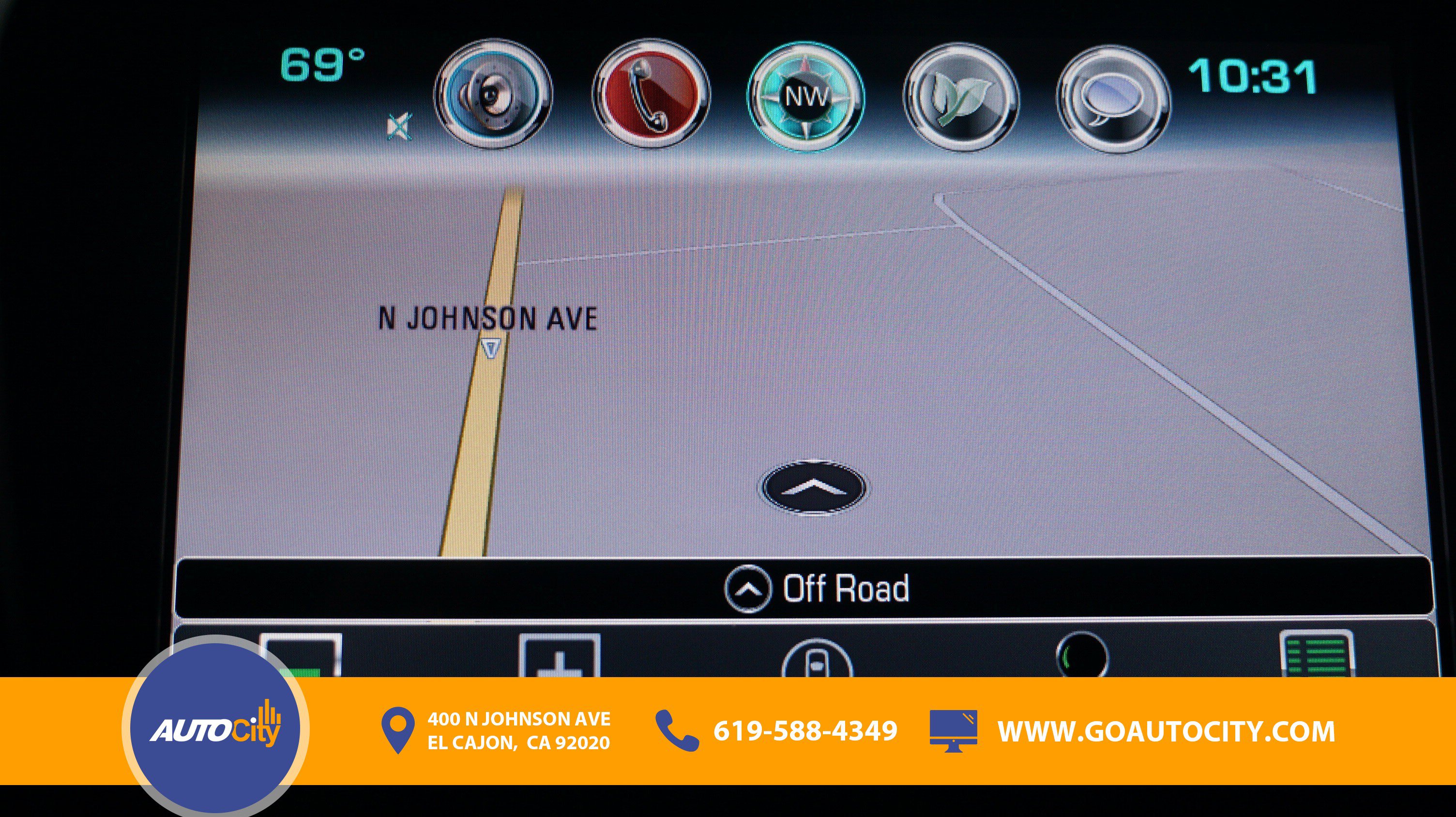 Used 2017 Chevrolet Volt Premier w/ Driver Confidence II Package image 11