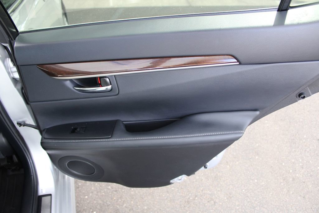 Used 2014 Lexus ES 350 w/ Luxury Package image 58