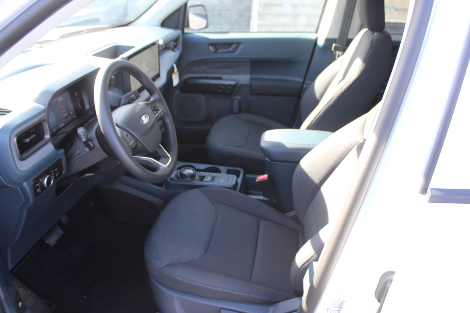 New 2025 Ford Maverick XL w/ Equipment Group 101A image 19