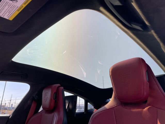 Used 2023 Porsche Taycan GTS image 36