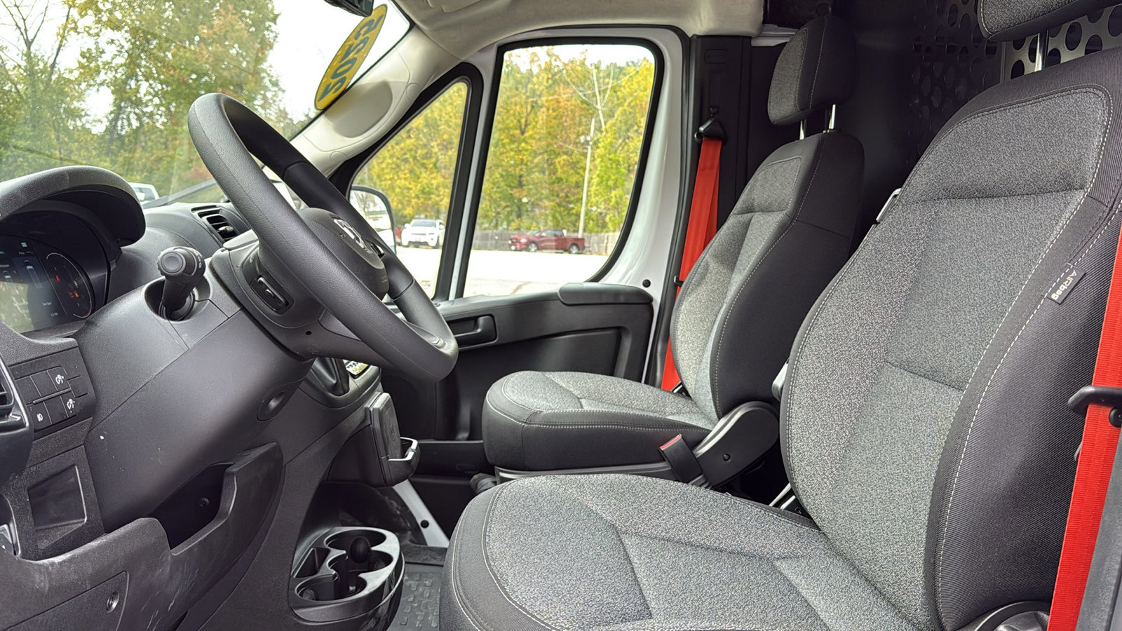 Used 2025 RAM ProMaster 2500 w/ Premium Convenience Group image 13