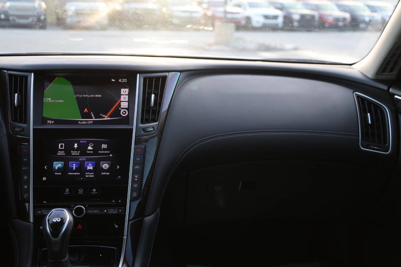 Used 2019 INFINITI Q50 Luxe w/ Essential Package (3.0T Luxe) image 23
